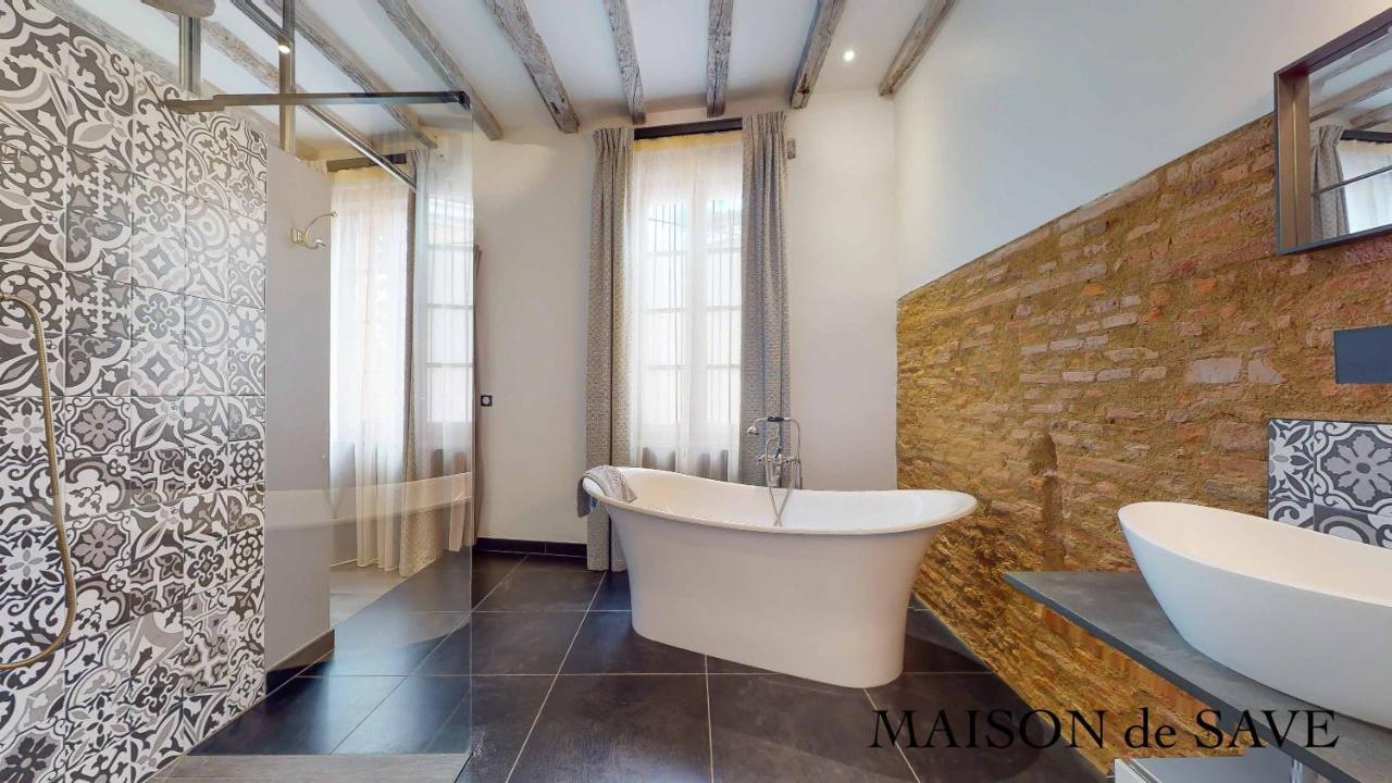 Maison De Save L'Isle-Jourdain  Exterior photo