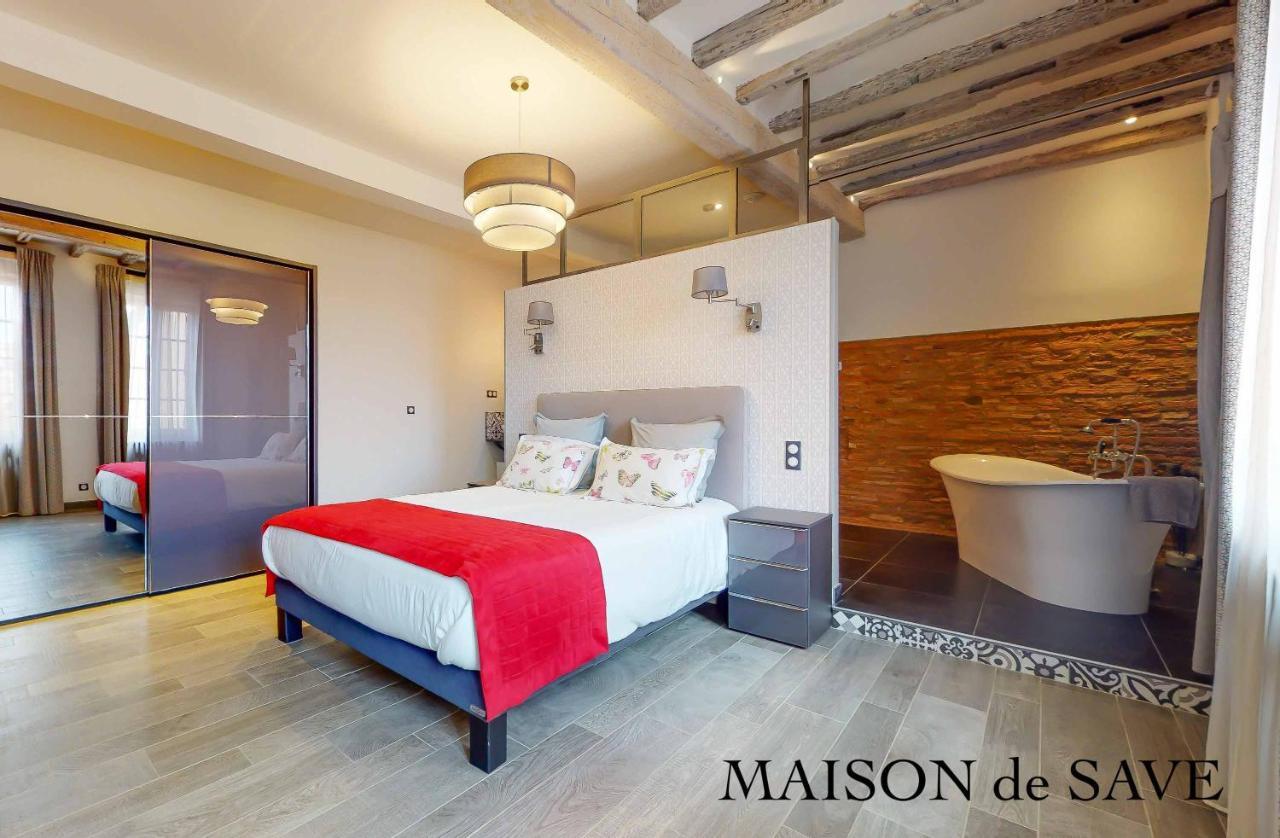 Maison De Save L'Isle-Jourdain  Exterior photo